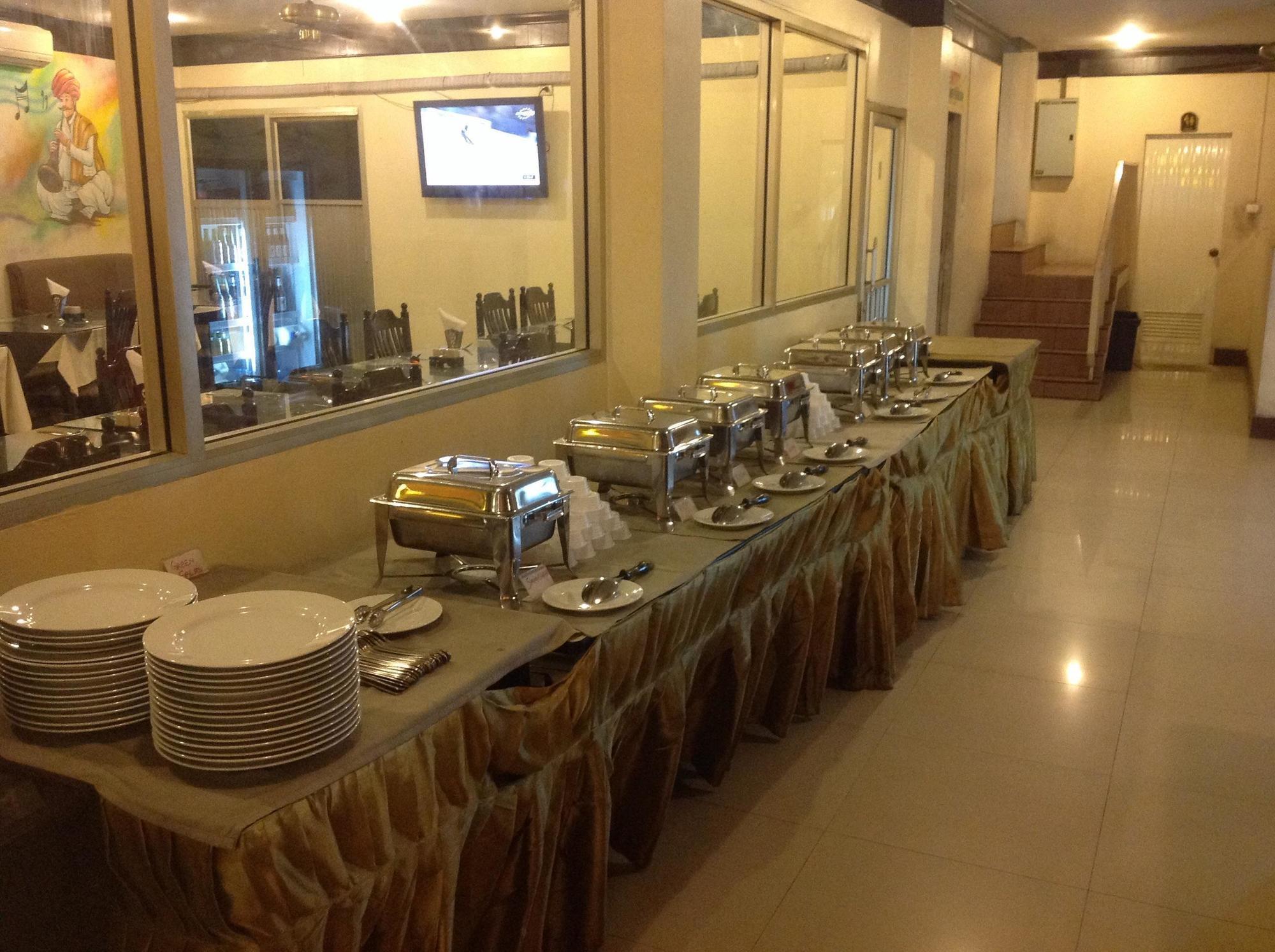 Hotel Sea Princess Patong Екстер'єр фото