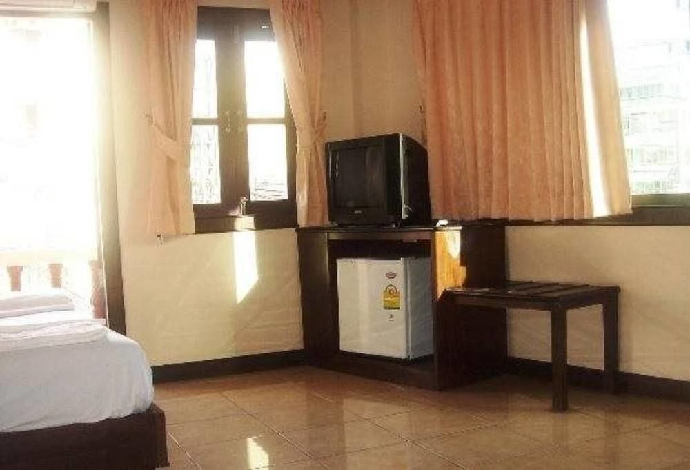 Hotel Sea Princess Patong Екстер'єр фото